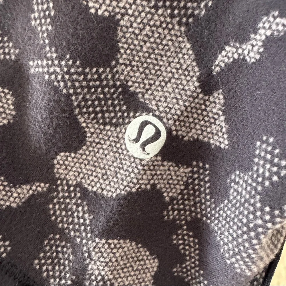 Lululemon Run Briskly 1/2 Zip Long Sleeve Shirt Camo Black Lunar Rock Size 6